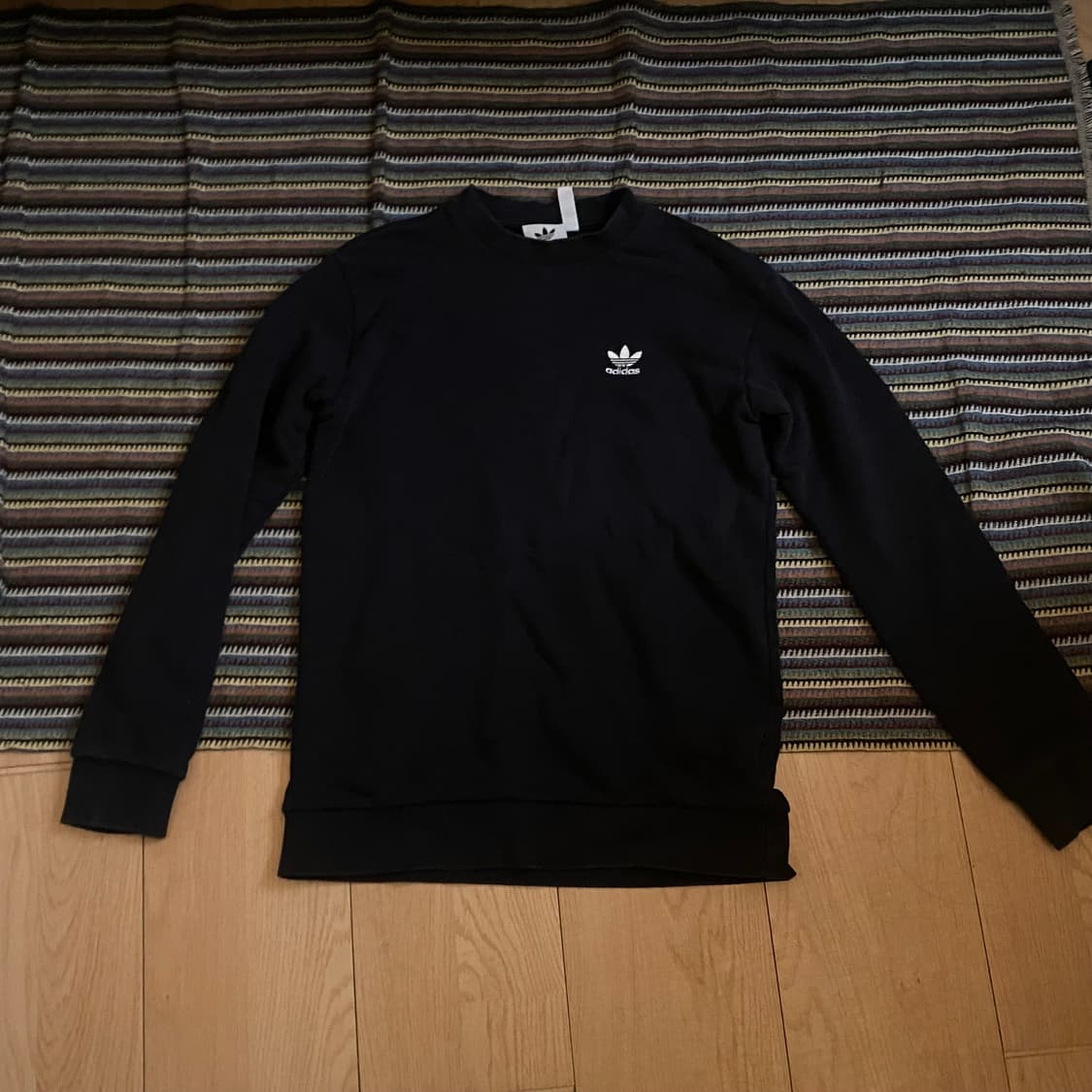 아디다스 맨투맨 상품이미지1