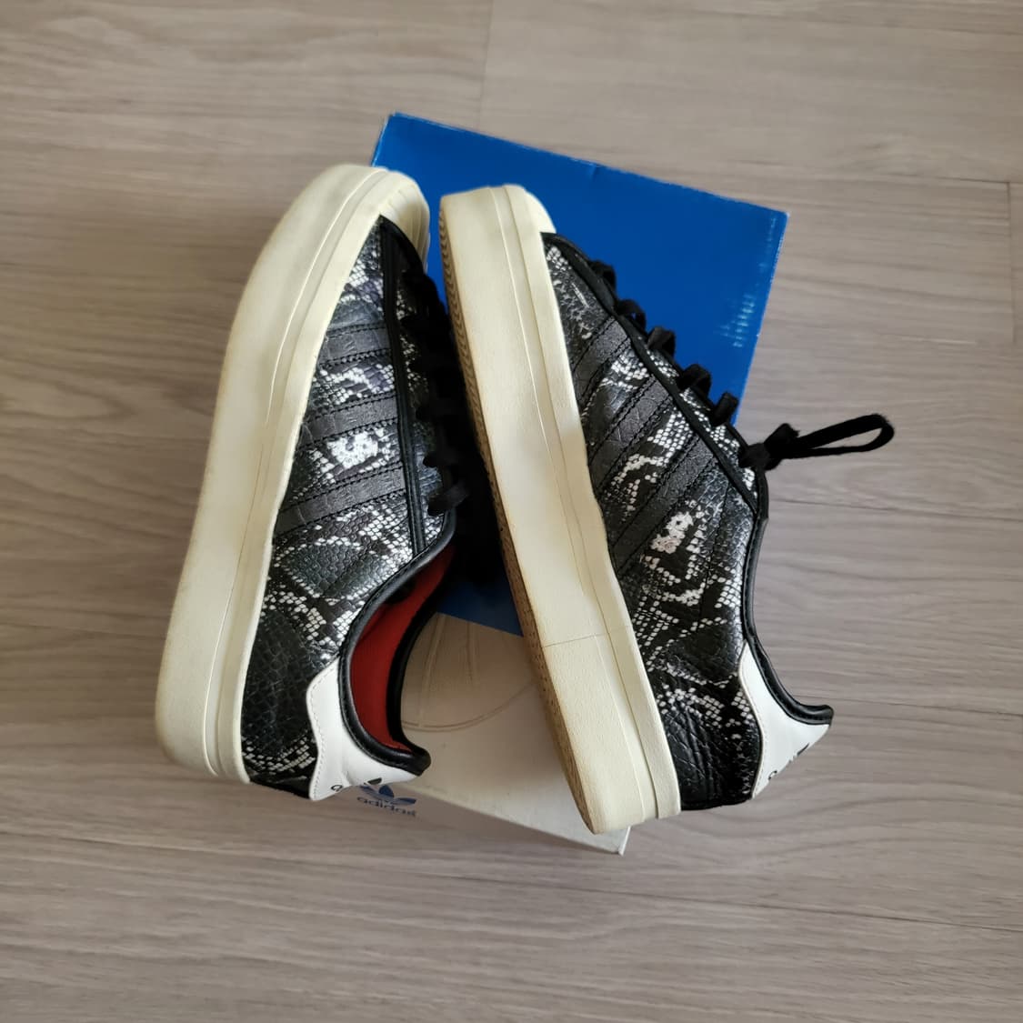 아디다스 슈퍼스타 뱀피(230) 상품이미지5