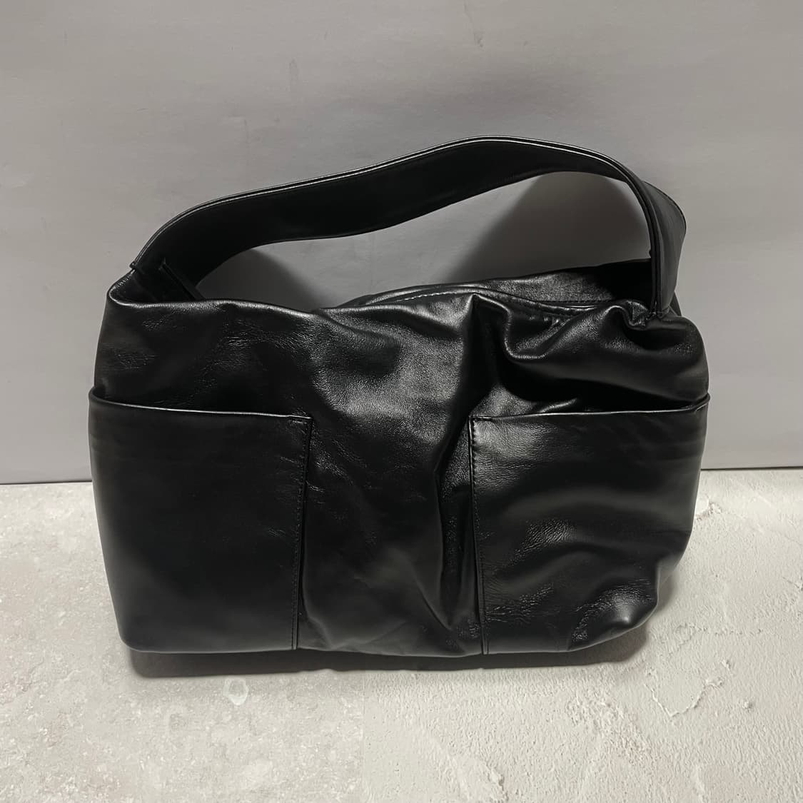 [새상품] 기마구아스 미니 사코백 블랙컬러 상품이미지1