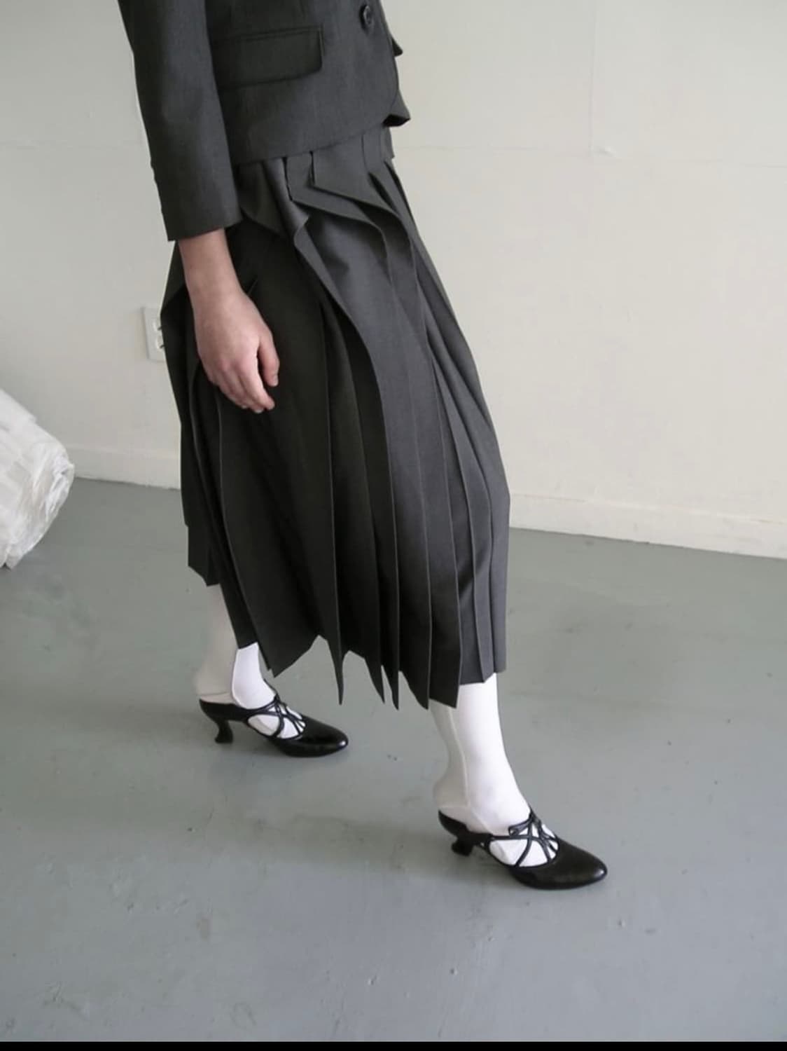 에옹쓰 오프비트 플리츠 스커트 상품이미지2