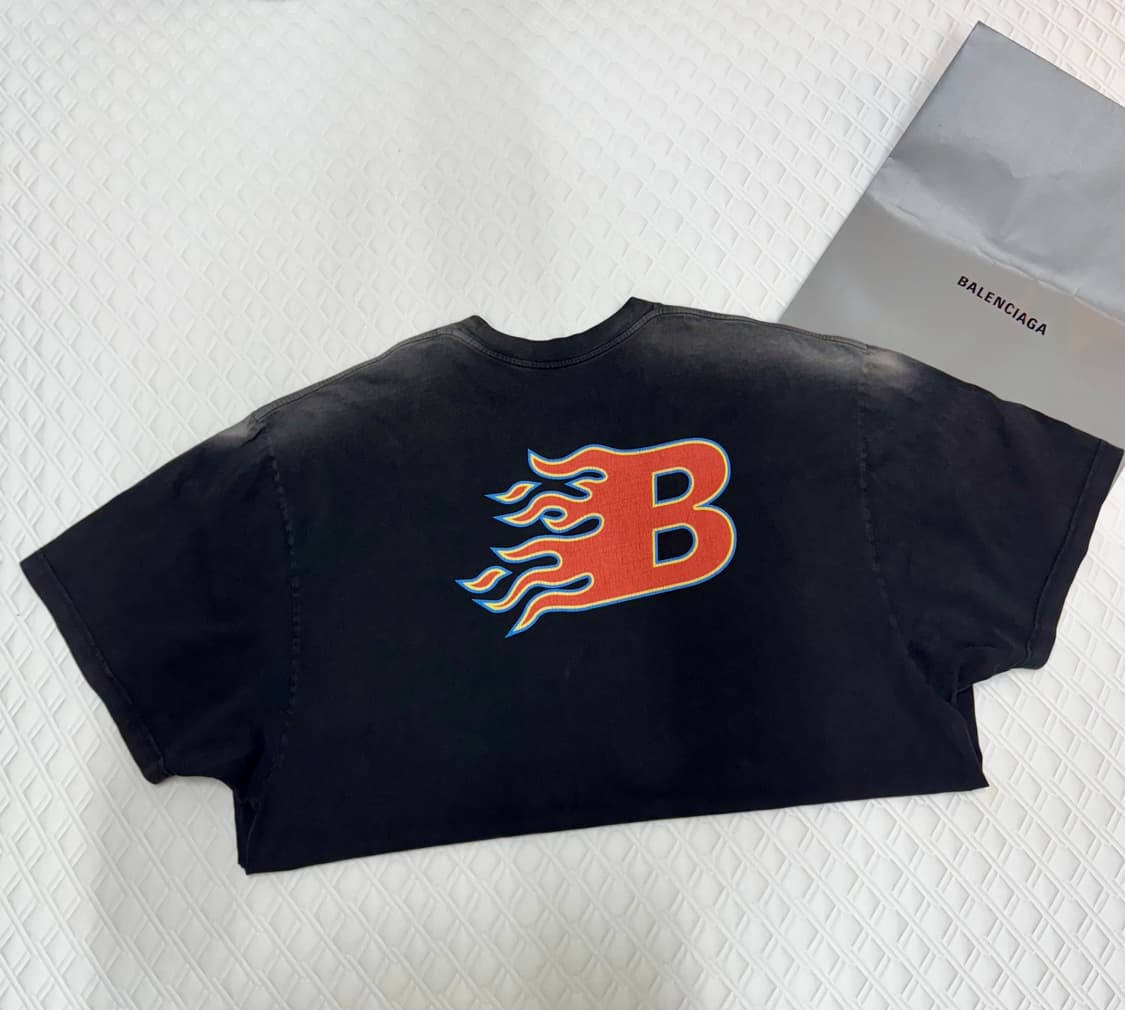 발렌시아가 플레임 b로고 반팔 상품이미지2