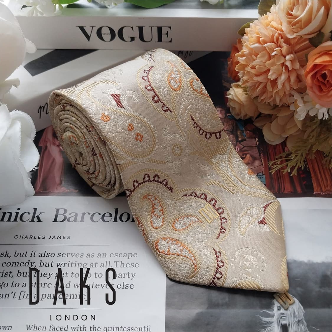 닥스 베이지 페이즐리 자카드 넥타이 9.3cm A+~A등급 K2494
 상품이미지2