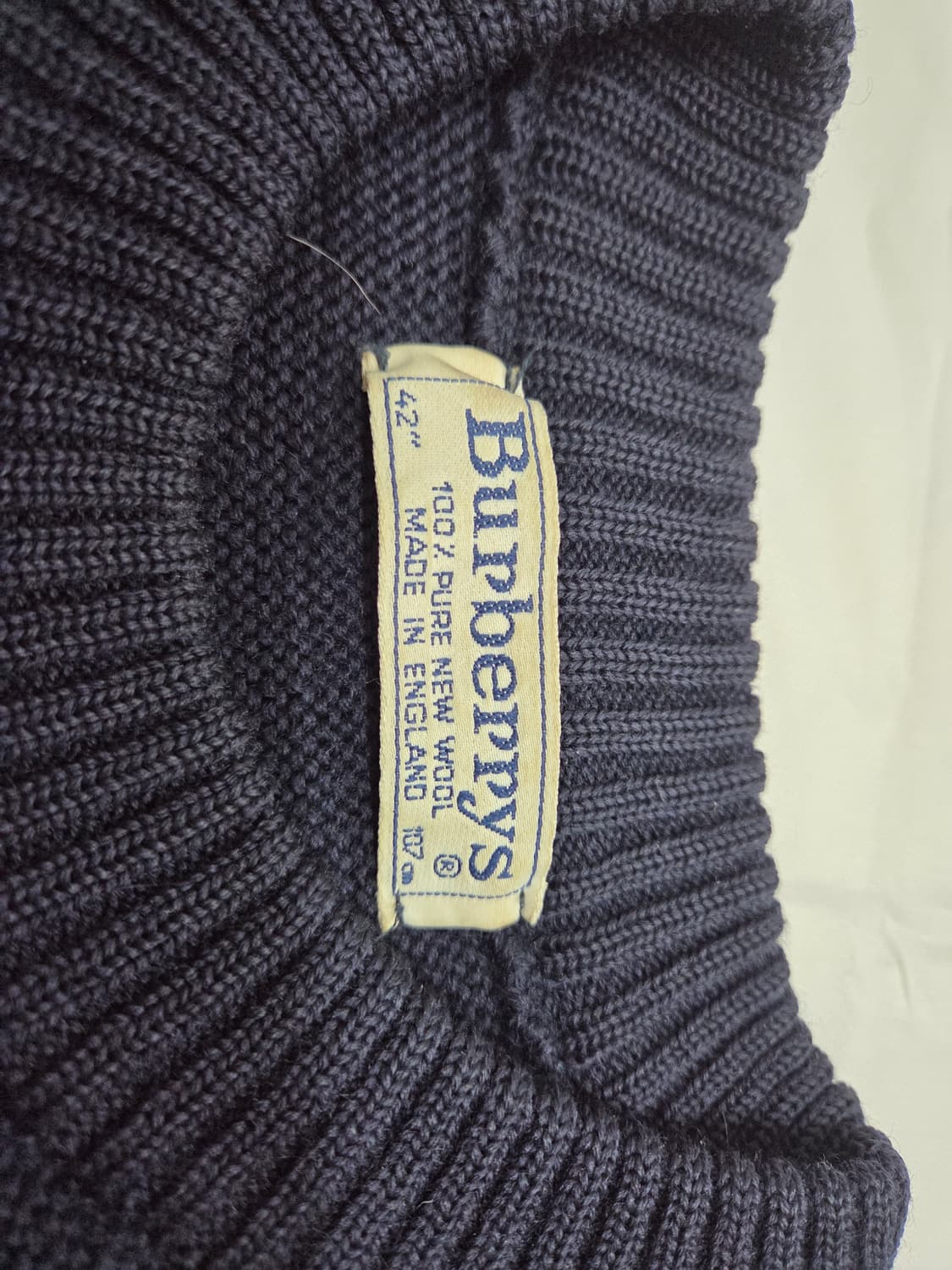 버버리 100% 순수 뉴울 니트 42사이즈 상품이미지4