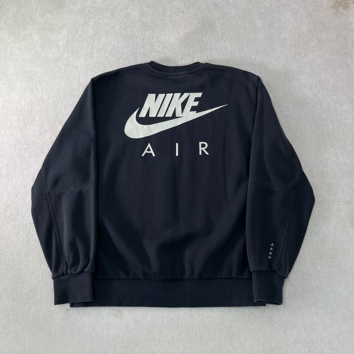 100 나이키 에어 브러시드 백로고 맨투맨 상품이미지2