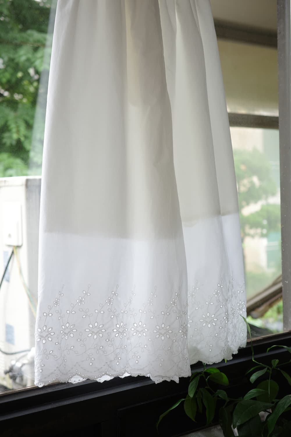 Uniqlo pure white banding middle skirt 상품이미지4
