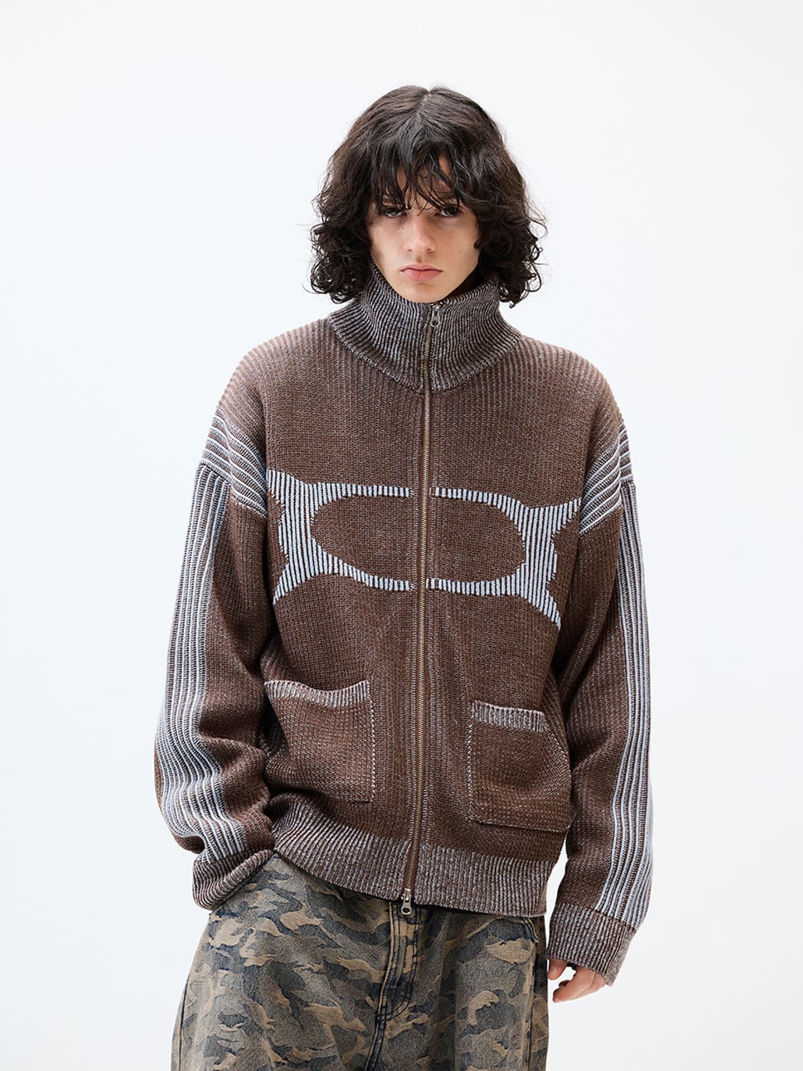 크리틱 하이넥 니트집업 브라운 상품이미지3