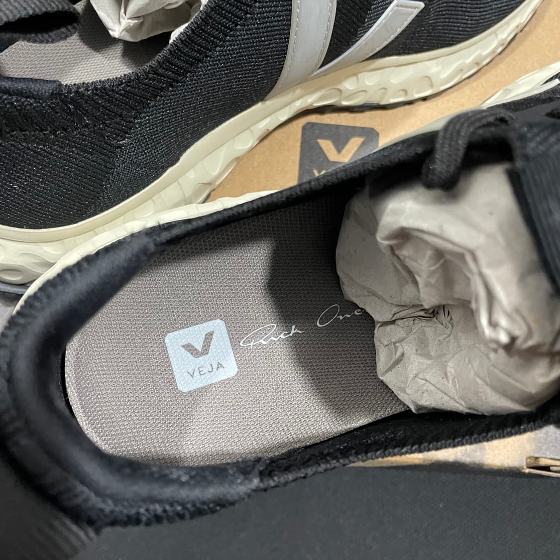 릭오웬스X베자/ 퍼포먼스 러너 스니커즈 블랙/ 44 상품이미지6