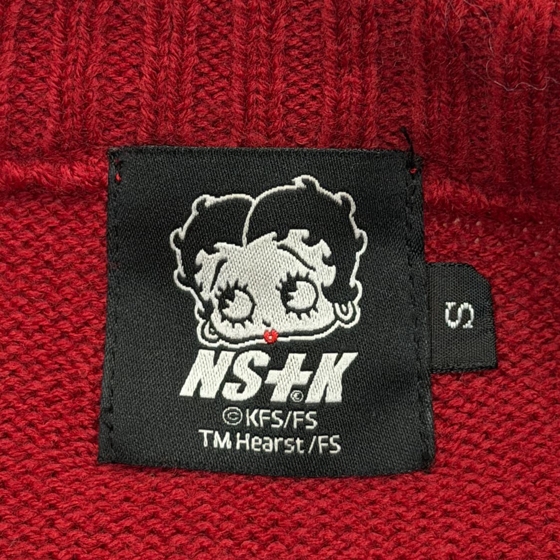 네스티킥 X 베티붑 옆트임 니트 레드 S 상품이미지4