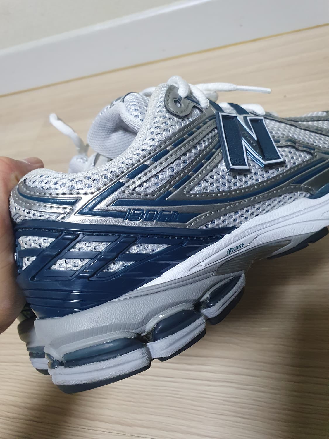 뉴발란스 1906R 운동화 250 상품이미지6