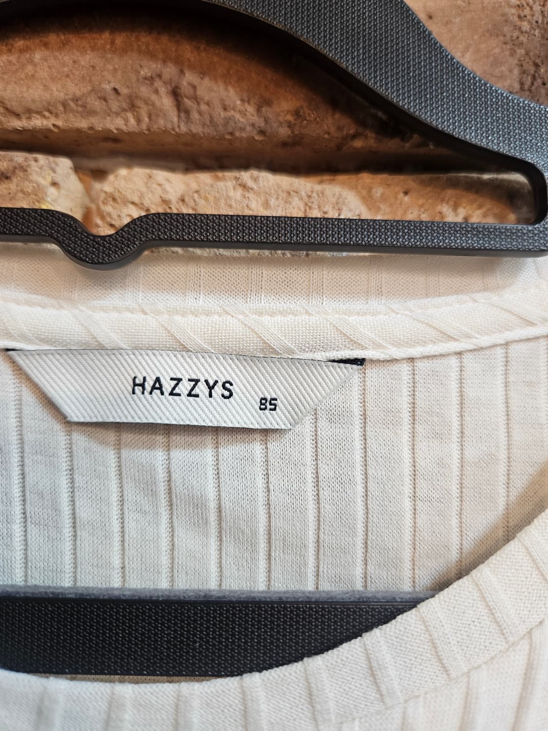 헤지스 아이보리 골지 긴팔티 상품이미지6