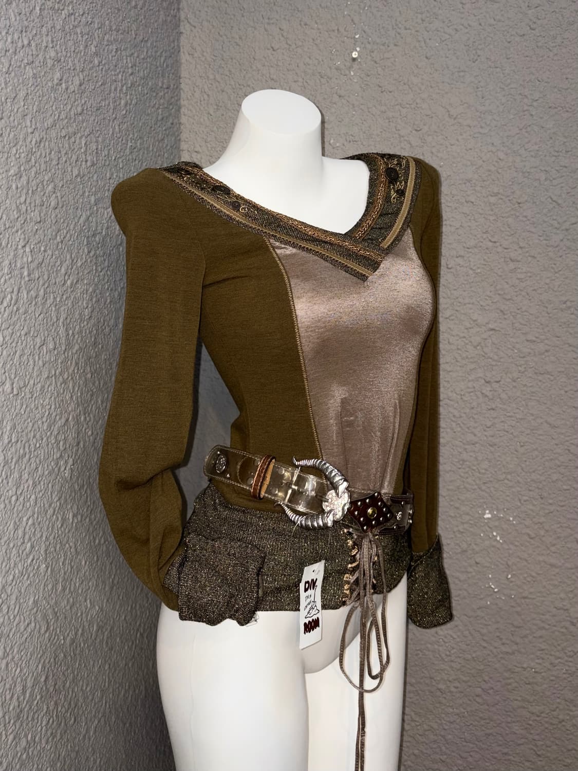 Ozz Angelo 글로시 상의 상품이미지2