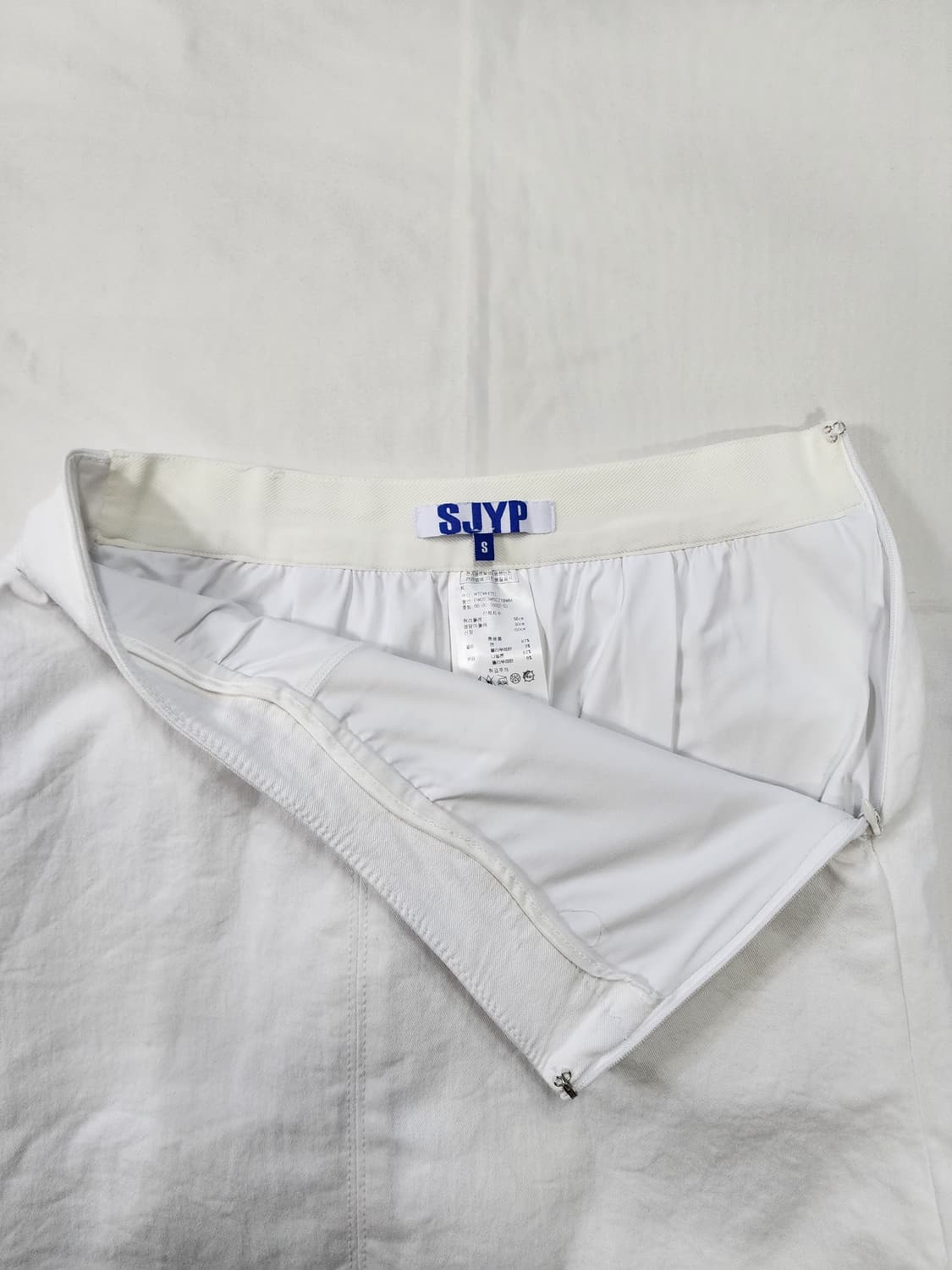 SJYP 한섬 화이트 미니 스커트 상품이미지3