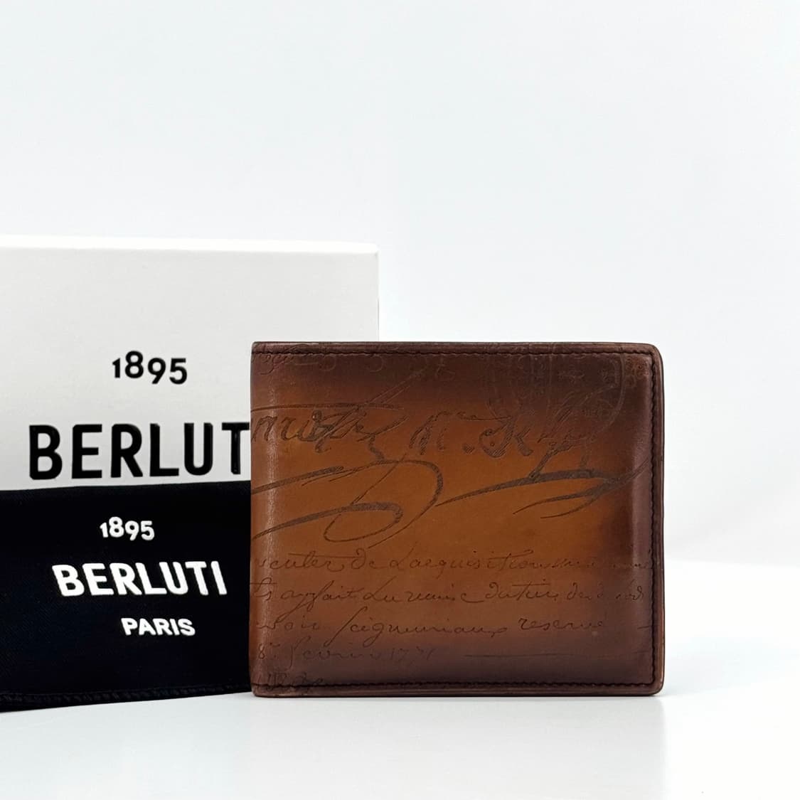 벨루티 스크리토 레더 남성 반지갑  상품이미지2