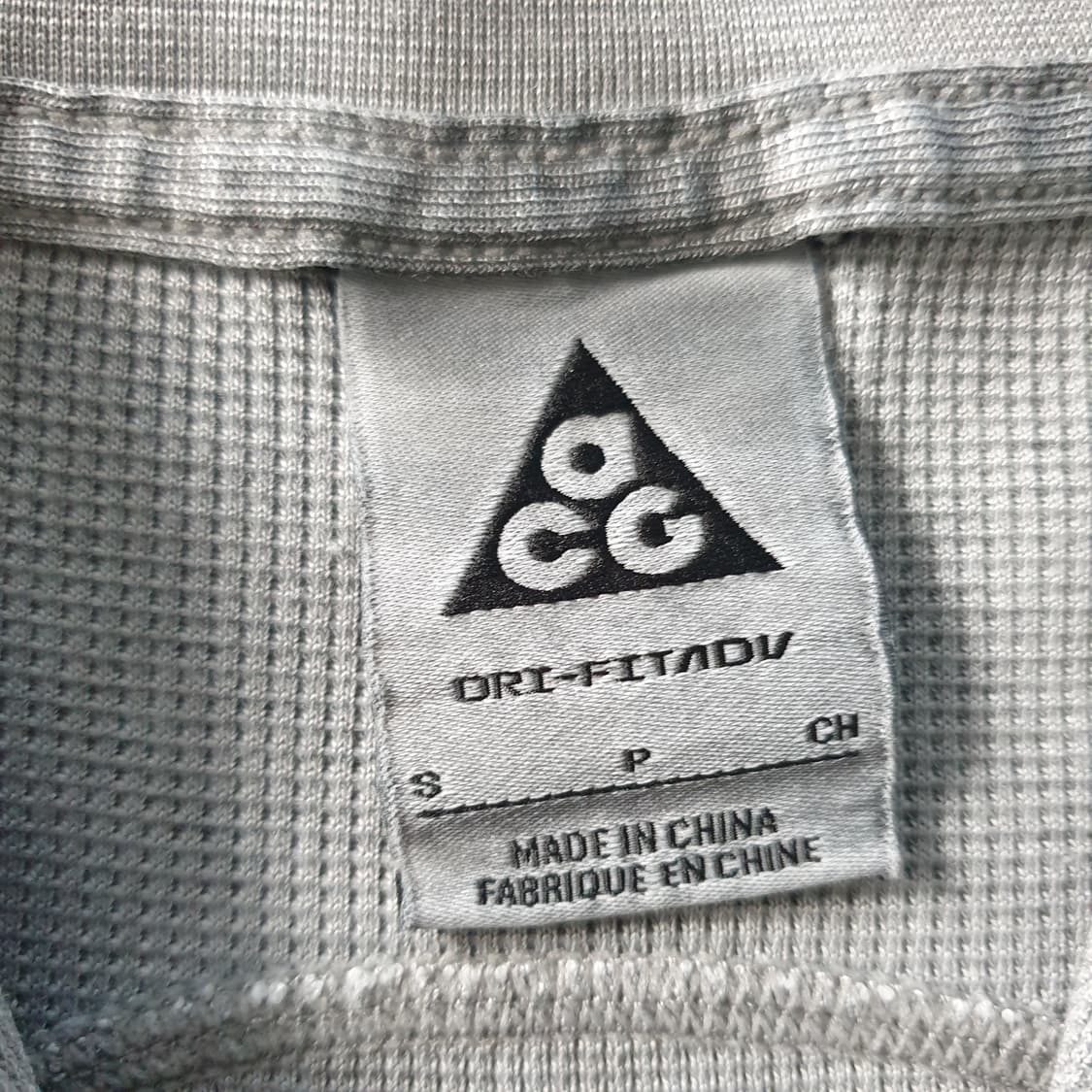 나이키 ACG 하프집업 상의 상품이미지2