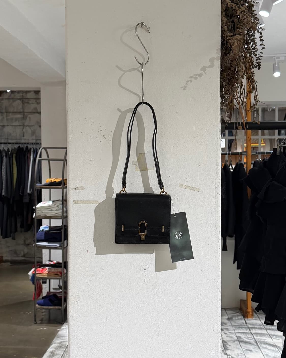 구찌 블랙 칼스킨 GG 마몽 마틀라세 스몰 숄더백 상품이미지2