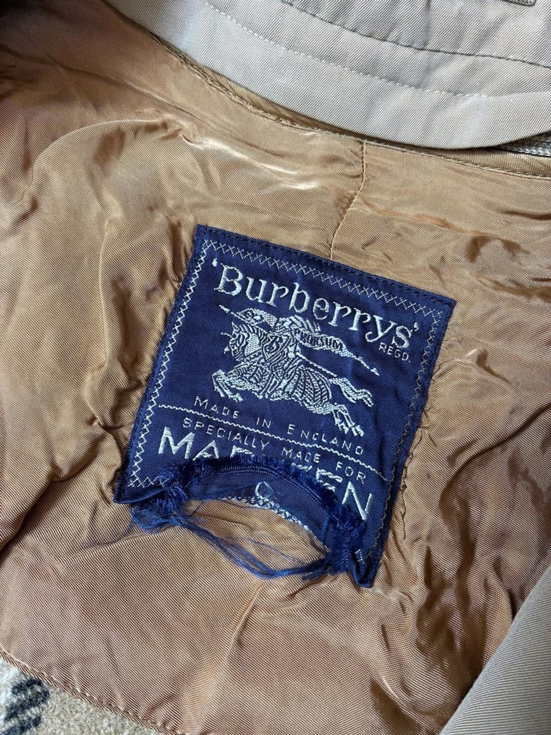 버버리 90's 싱글 시그니처 트렌치 코트 PN7561 상품이미지9