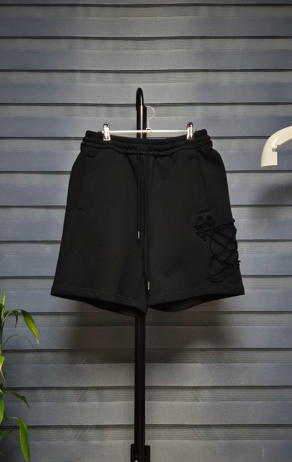 [새상품급] 비비안 웨스트우드 빅로고 스웨트 쇼츠 반바지L 상품이미지1