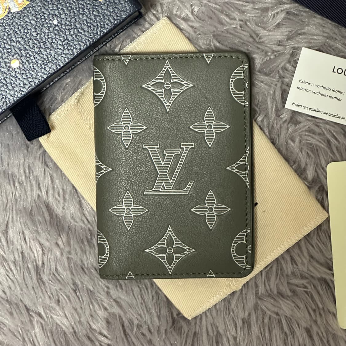 [풀구성] 루이비통 이클립스 쉐도우 오거나이저 카드지갑 카키 상품이미지1