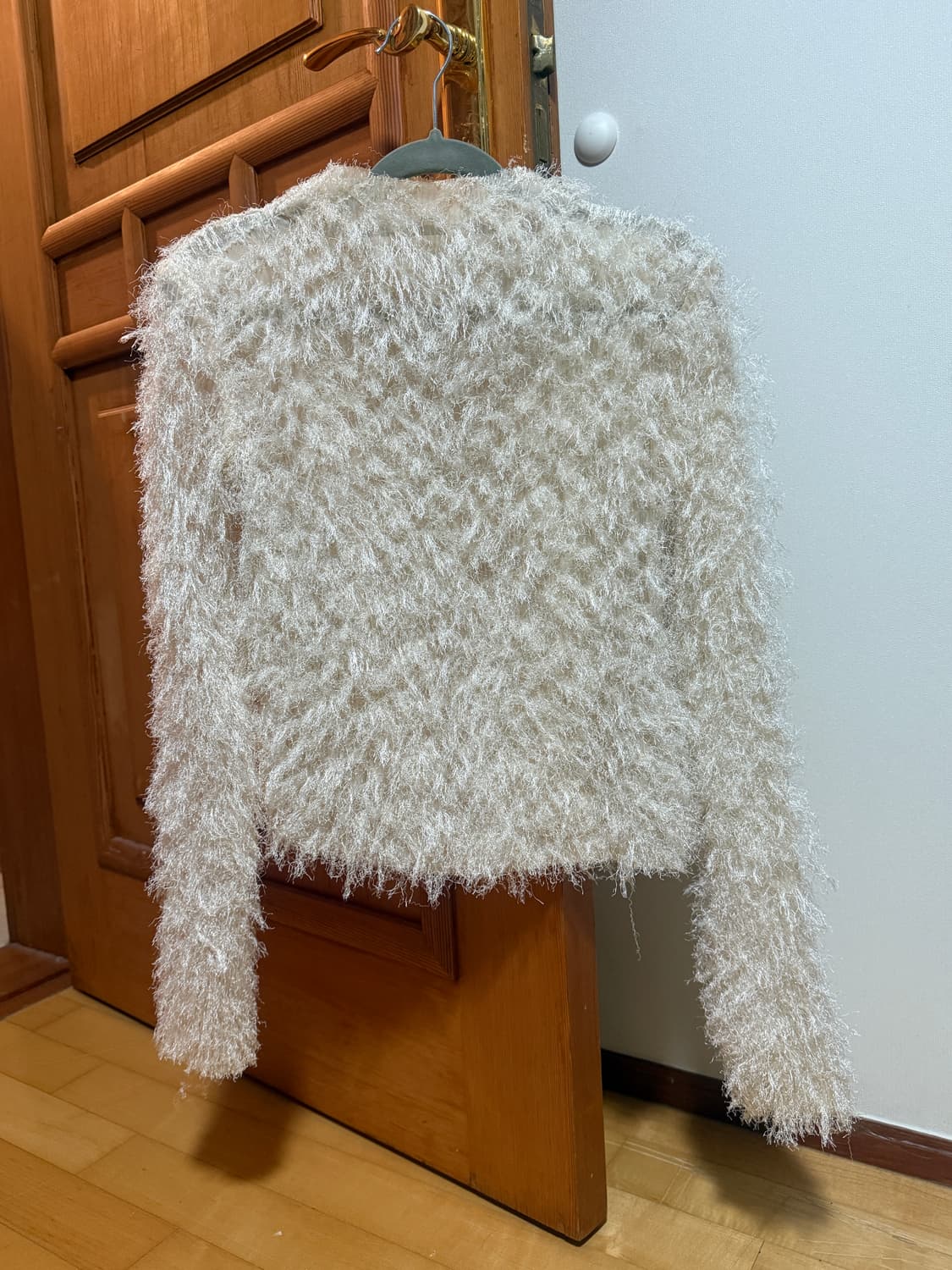 라인반드 LEINWANDE Shaggy Top 상품이미지2