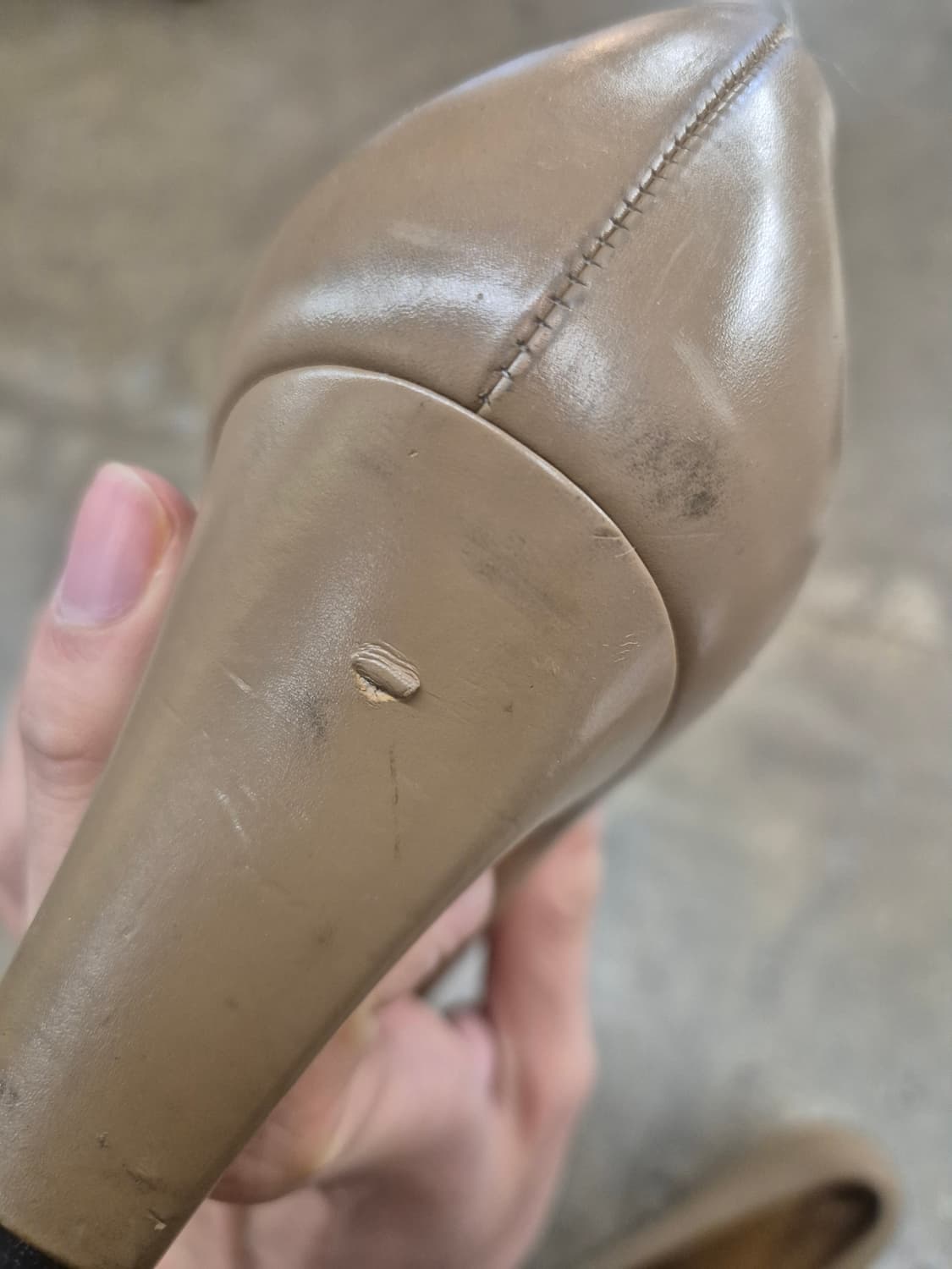 페라가모 베이지 펌프스 230 상품이미지9