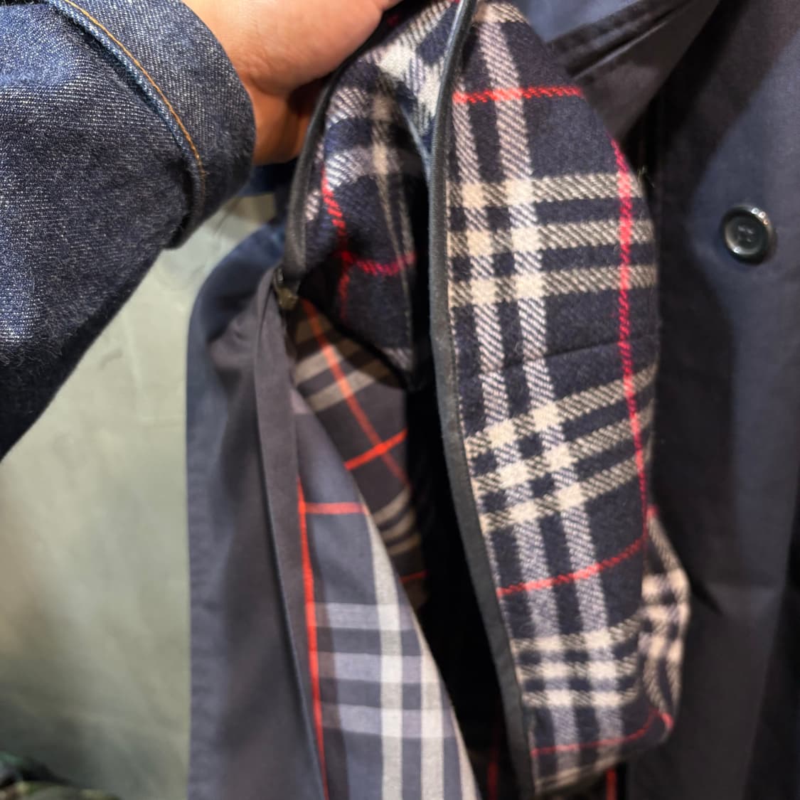 [6] BURBERRY 버버리 네이비 싱글 트렌치 코트 상품이미지4