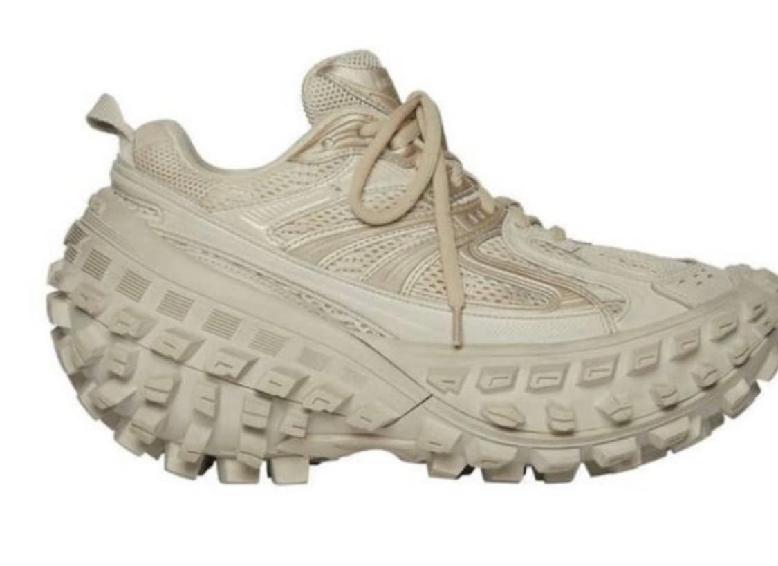 발렌시아가 디펜더 44사이즈 상품이미지1