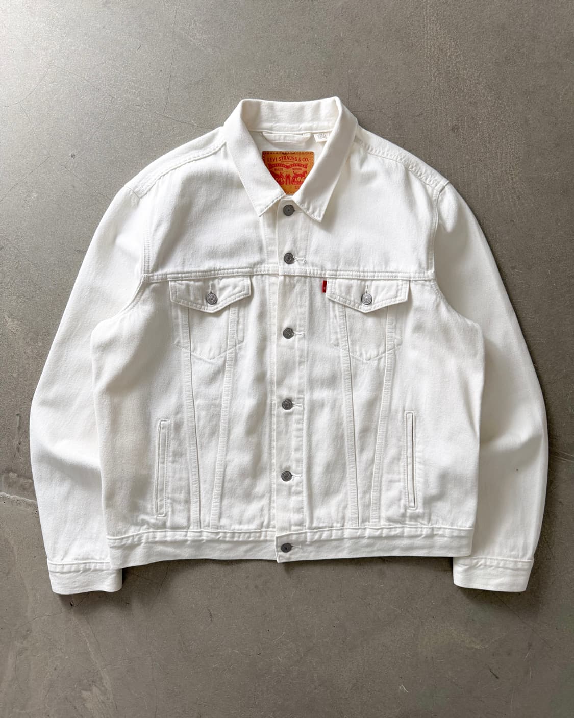 Levi's Red Tab White Denim Trucker Jacke 상품이미지1