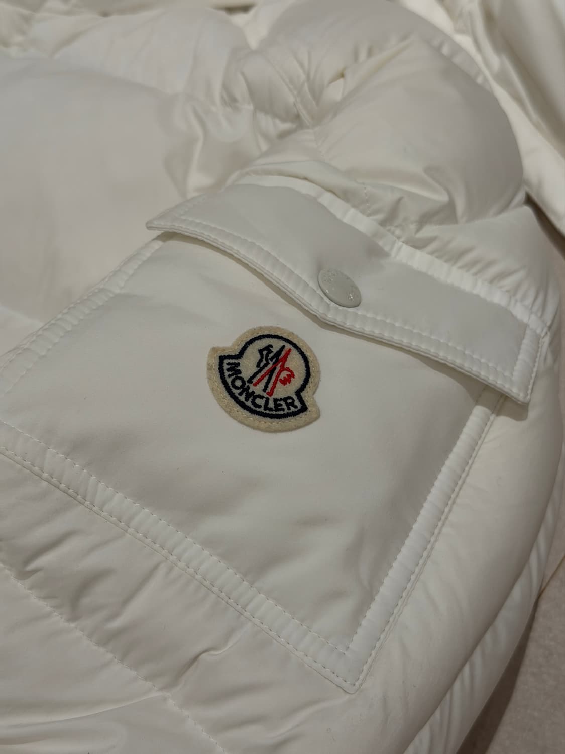 몽클레어 베제르 화이트 4 상품이미지2