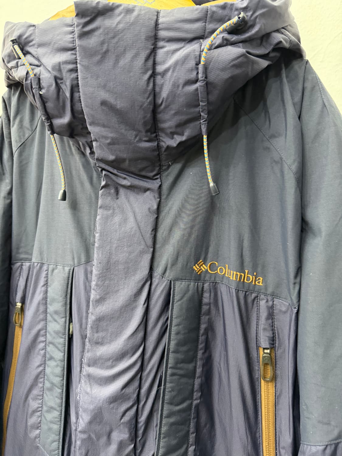 정품) 콜롬비아 남성 대장급 패딩 L 상품이미지3