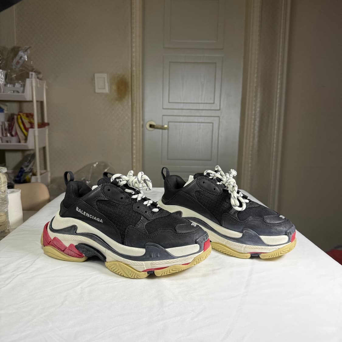 발렌시아가 트리플 S 스니커즈 블랙 상품이미지2