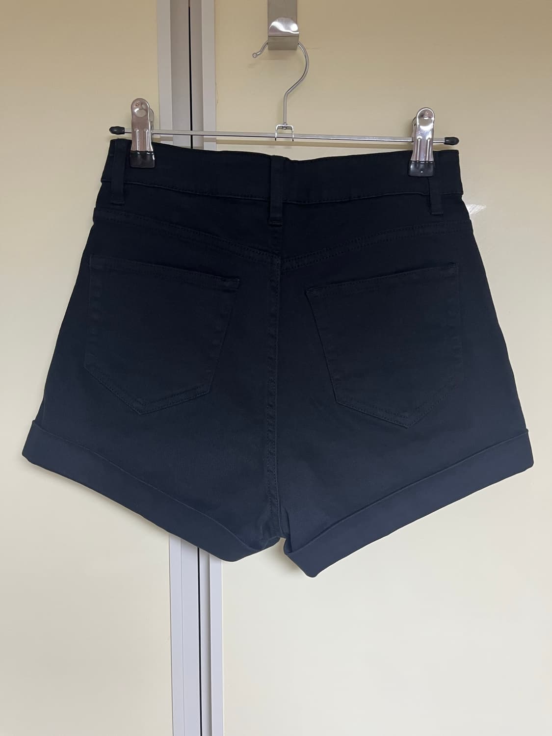 H&M 블랙 쇼츠 새상품 상품이미지3