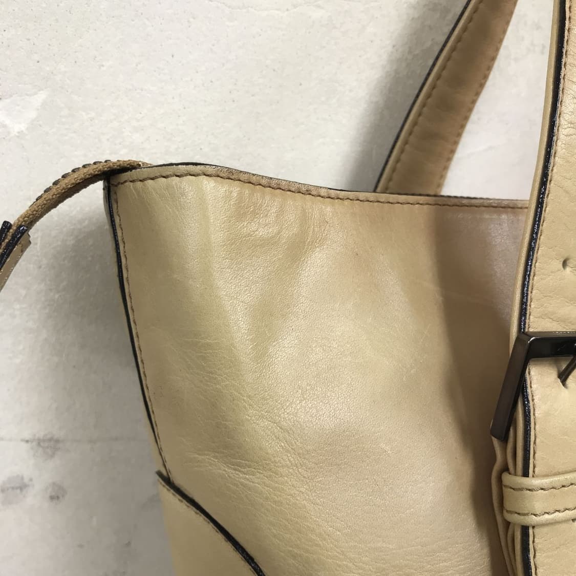 이세이미야케 아카이브 아임 프로덕트 소가죽 토트백 상품이미지6