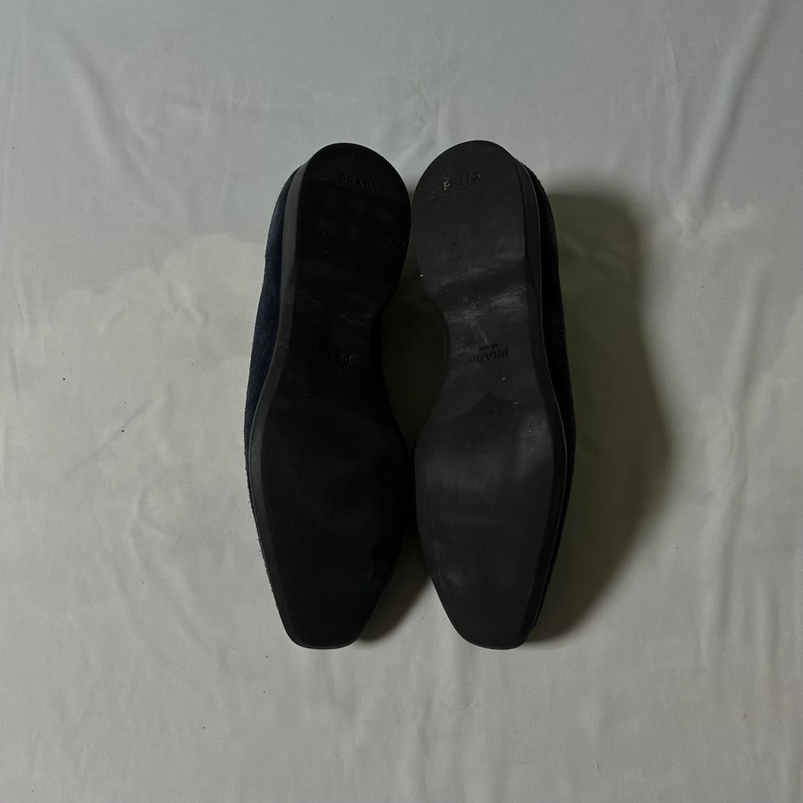 Prada sports suede dark navy loafers 상품이미지5