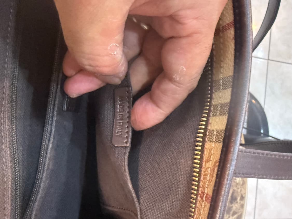 정품 버버리 노바체크 숄더백 팝니다 상품이미지8