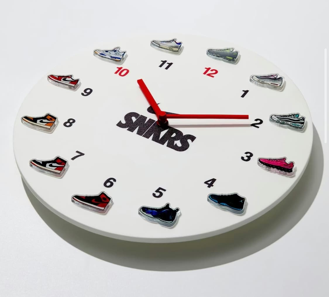 This Year WITH SNKRS 시계 2025 스페셜 기프트 상품이미지2