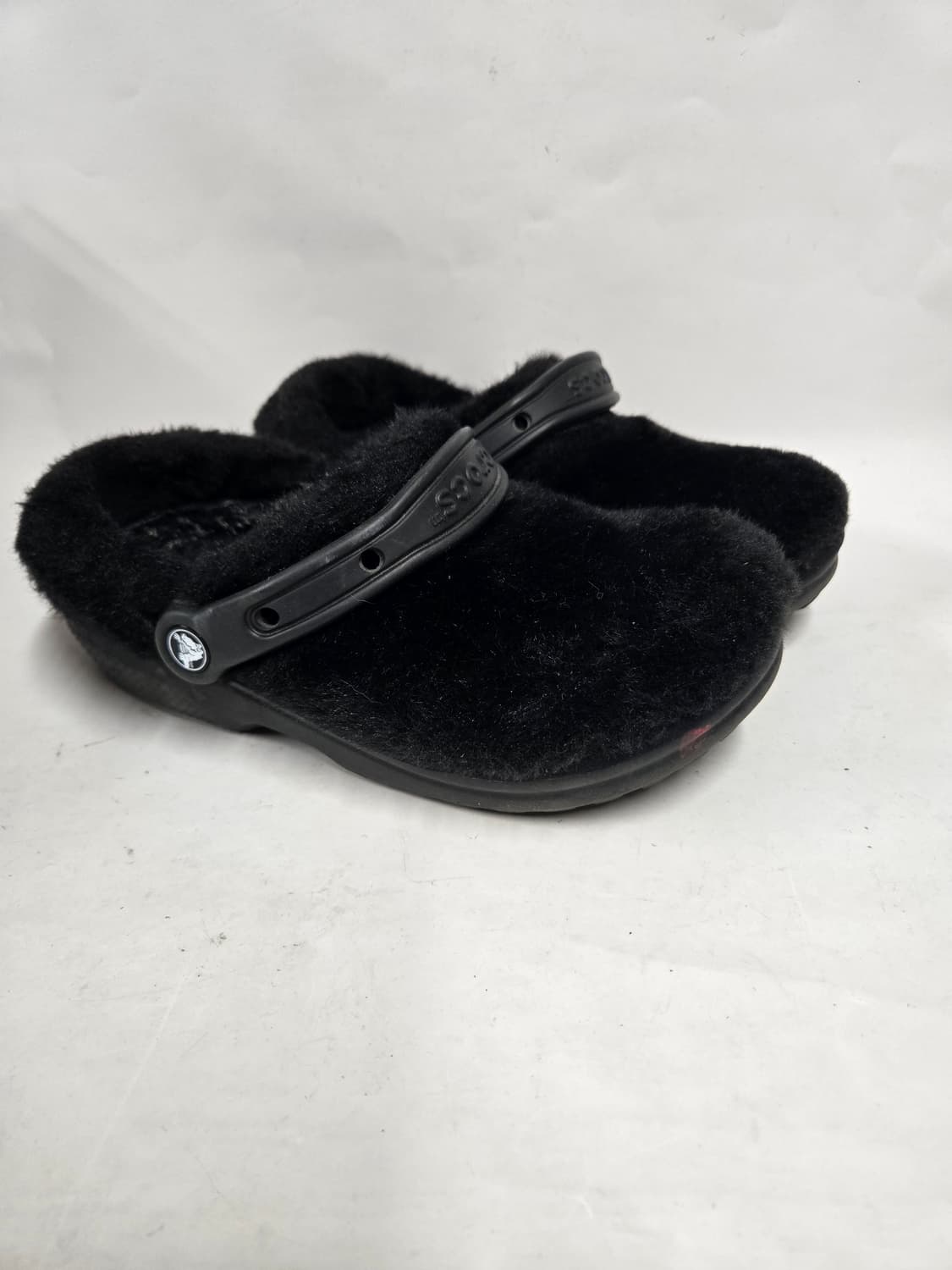 크록스 클래식 퍼 슈어  클로그   블랙W7 상품이미지1