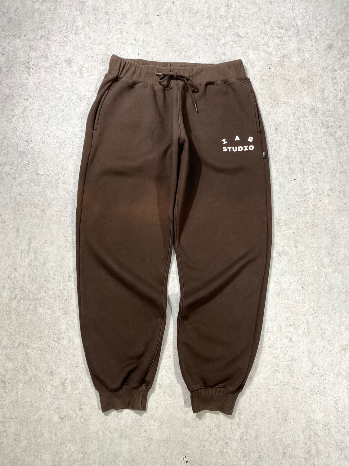 [L] I.A.B STUDIO 아이앱 스튜디오 브라운 스웻 조거팬츠 상품이미지2