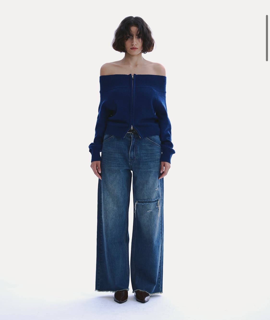 우우소오 WOOL BLEND OFF-SHOULDER ZIP-UP KNIT 상품이미지2