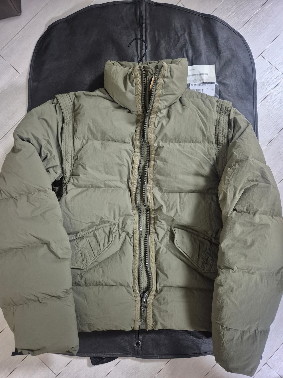 텐씨 오스트랄 다운 베스트 자켓 올리브 52사이즈 상품이미지1