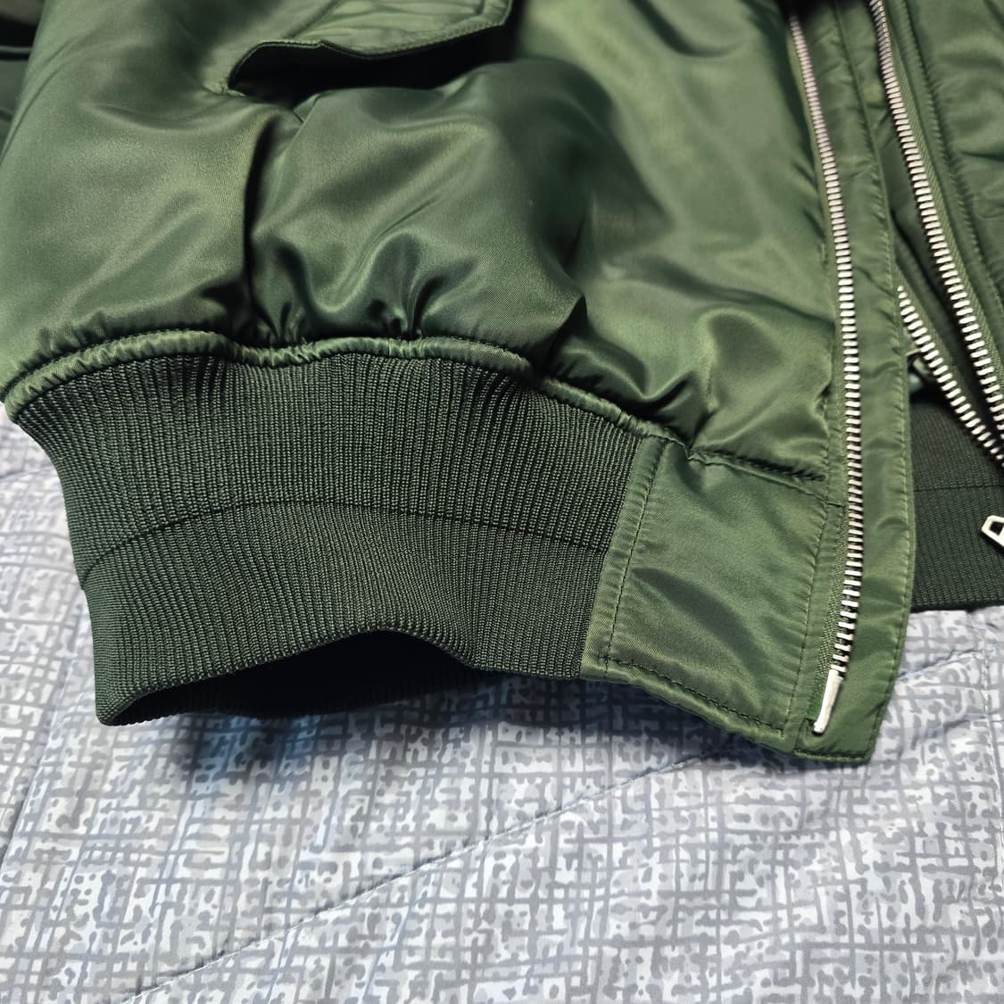 [52] 준지 21FW 컬렉션 무스탕 마원 카키 상품이미지3