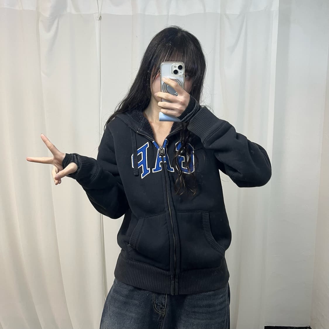 GAP Charcoal Hoodie Zip-Up 상품이미지2