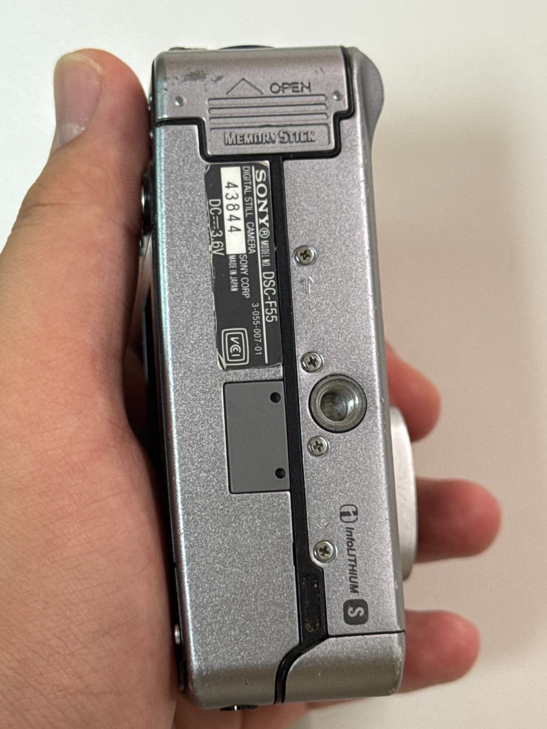 소니 사이버샷 DSC-F55 판매합니다! 새배터리 메모리 스틱 포함 상품이미지3