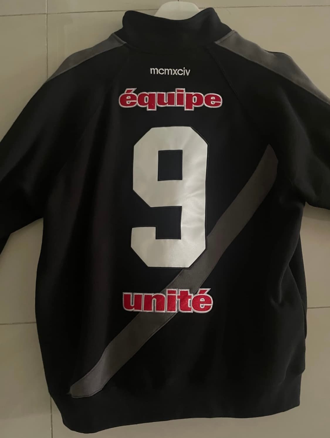 슈프림 이큅 하프 집 스웨트셔츠 블랙 - 24SS 상품이미지2