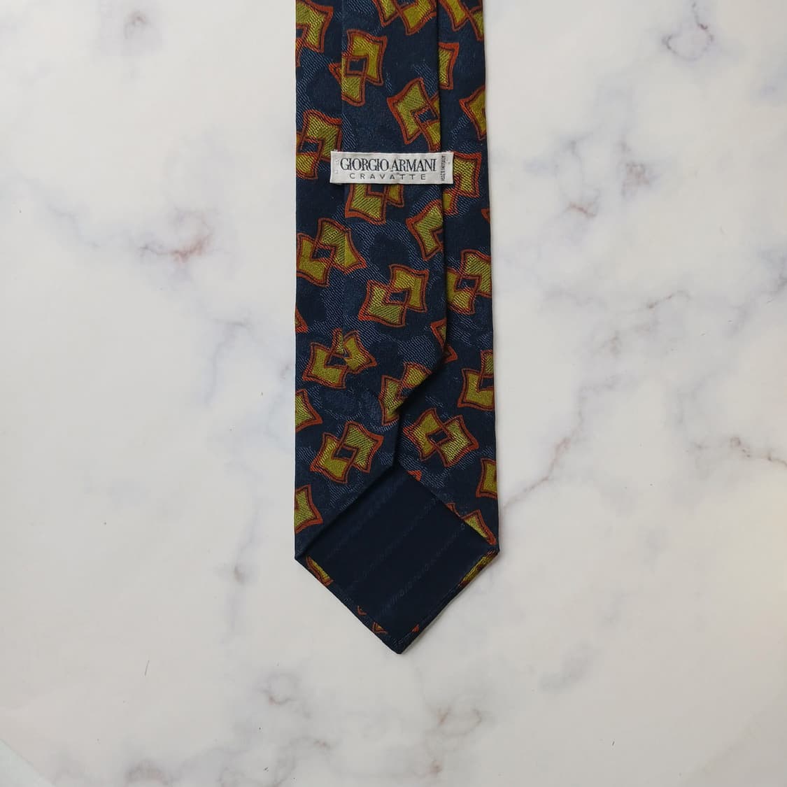 조르지오 아르마니 네이비 기하 패턴 넥타이 9.5cm A+등급 G26
 상품이미지9