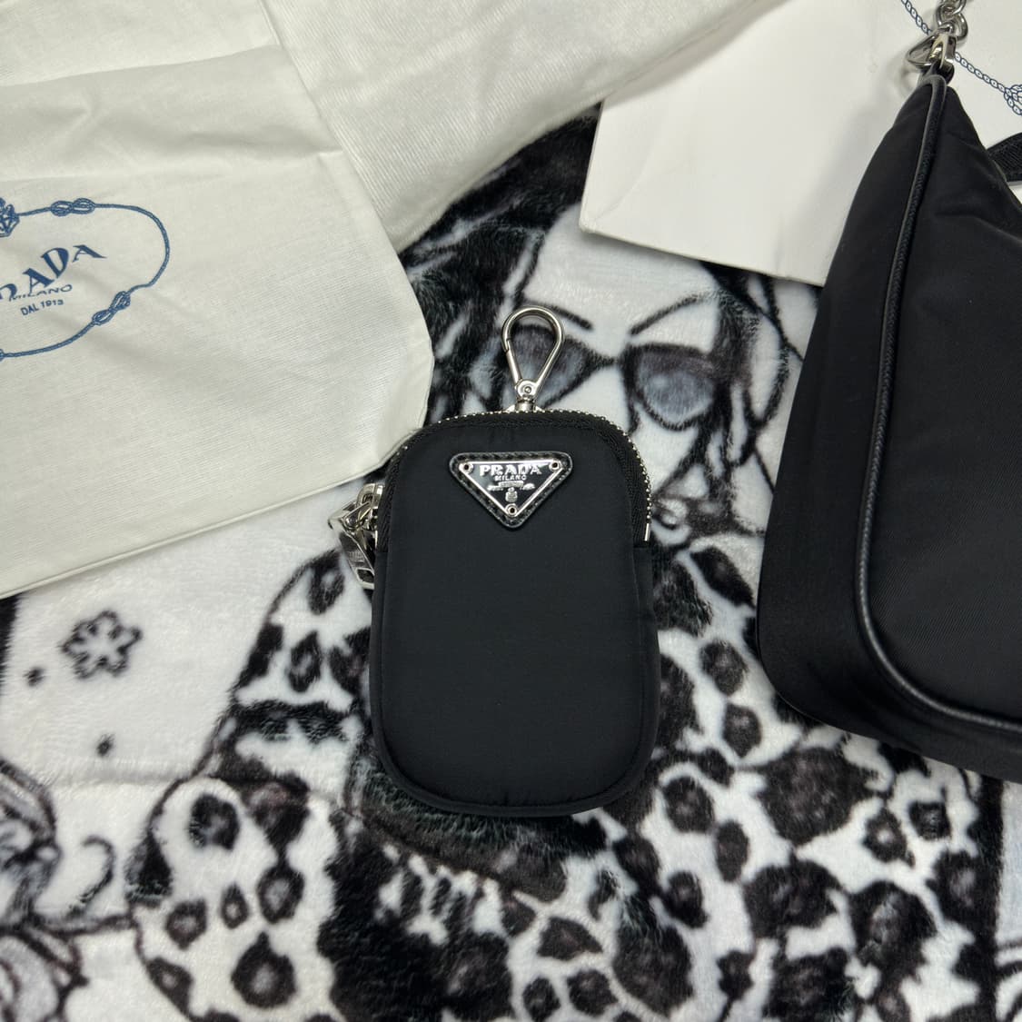 풀구성)프라다 리에디션 2005 리나일론 호보백 상품이미지8