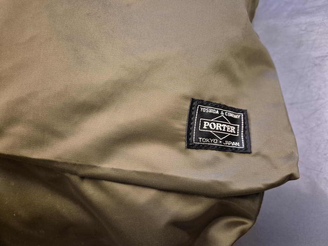 요시다포터 프레임 투웨이 헬멧 백 상품이미지5