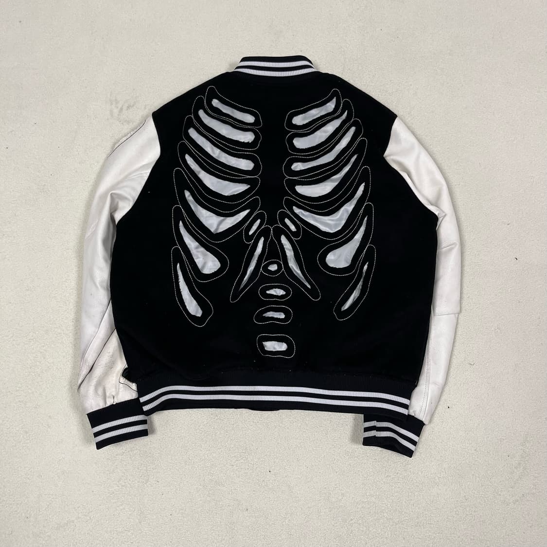Surgery Bone Printing Varsity Jacket 상품이미지6