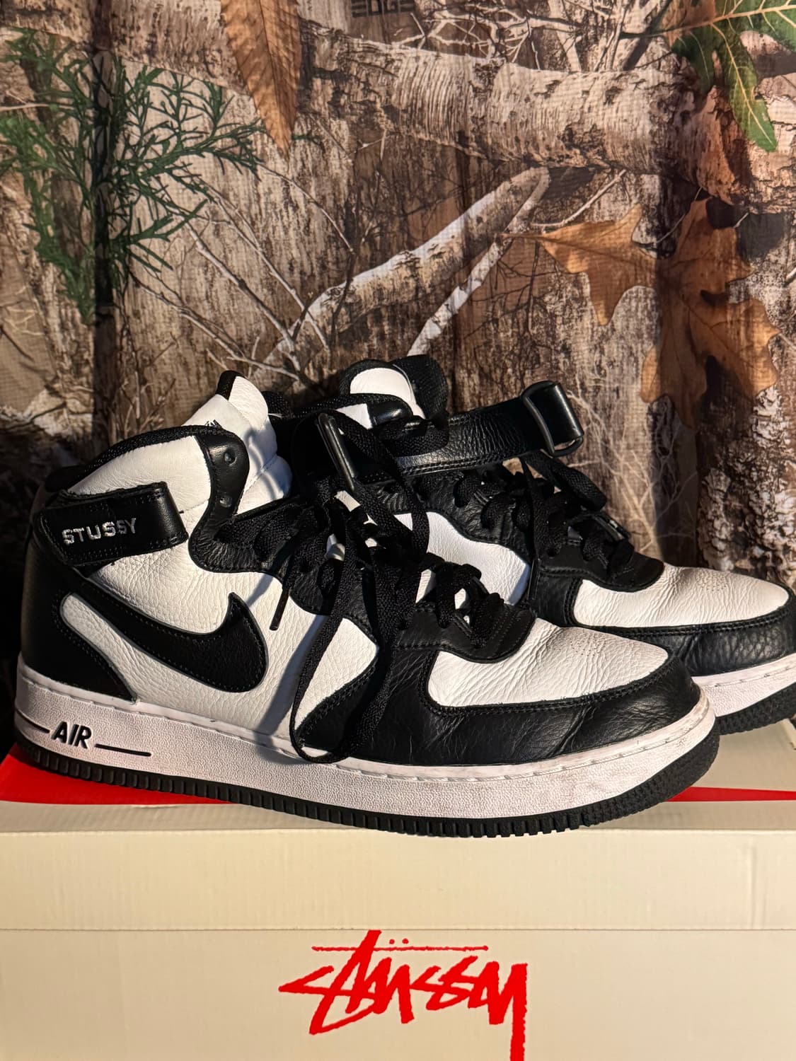 [295] 나이키 x 스투시 에어포스원 미드 상품이미지1