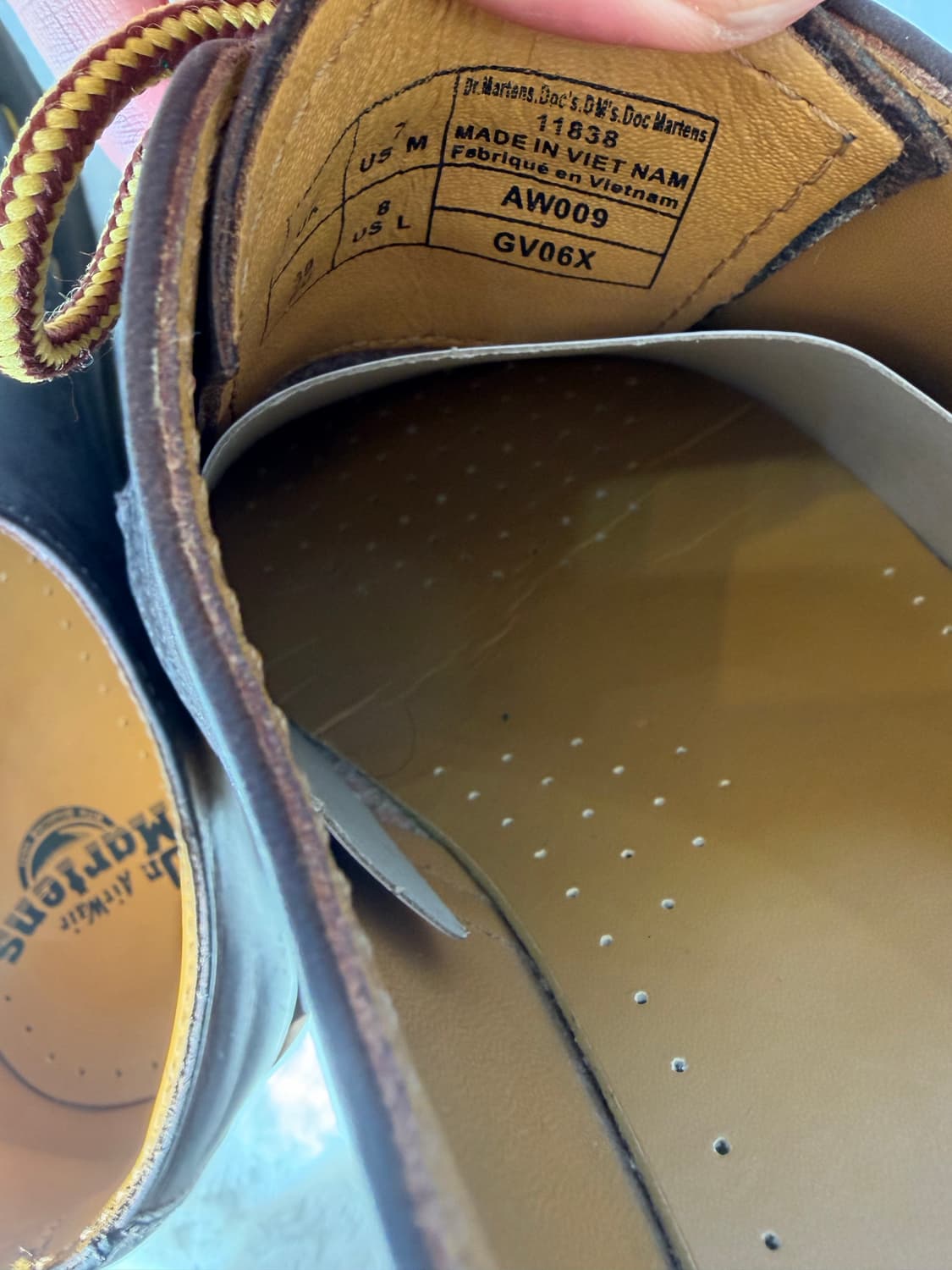 닥터마틴 브라운 3홀 슈즈 상품이미지3