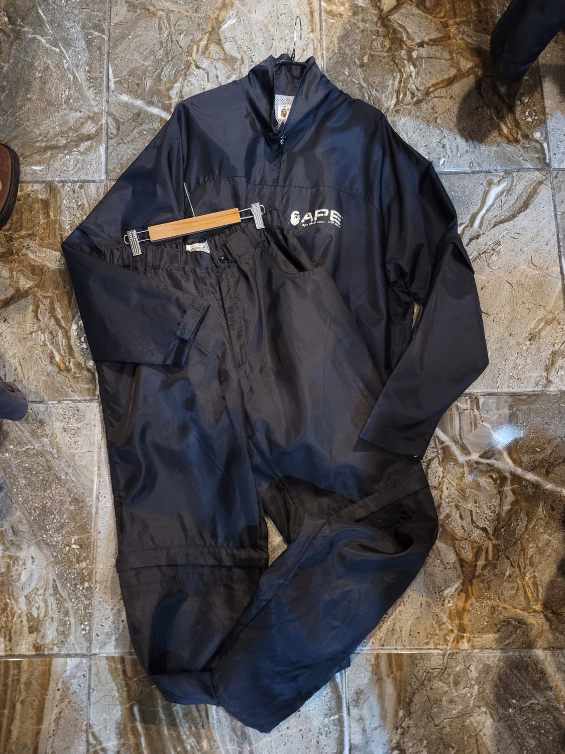 90's~ og bape 레어 블랙 윈드브레이커 셋업 (2way) 상품이미지1